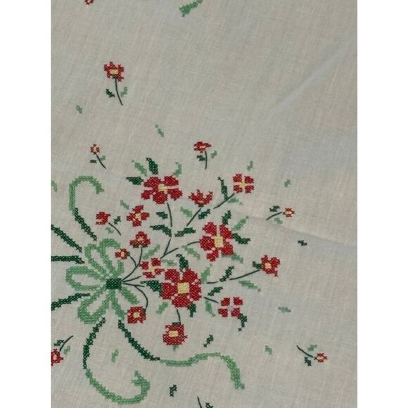 Vintage Cross Stitch Red Green Floral Unfinished Table Cloth - Picture 2 of 7